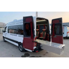 Подиум выкатной в виде короба с роликом с расширением верхней части