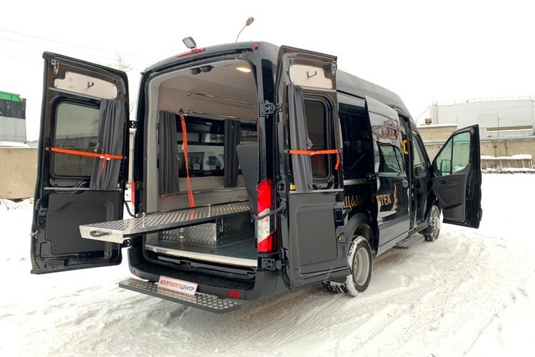 Катафалк на базе Ford Transit - надежное решение для вашего бизнеса Катафалк на базе Ford Transit - надежное решение для вашего бизнеса
