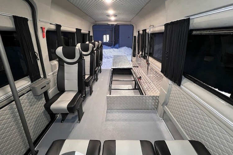 Катафалк ПЕЖО БОКСЕР 7+2+1 мест