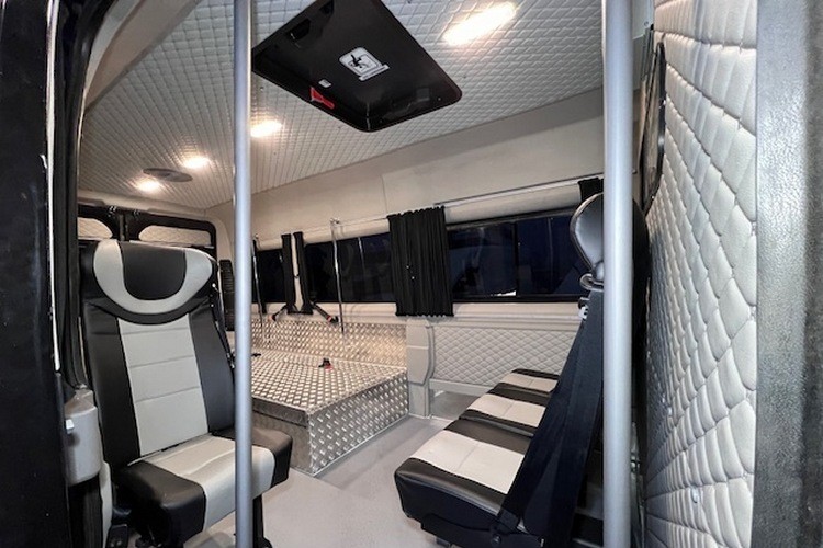 Катафалк ПЕЖО БОКСЕР 7+2+1 мест